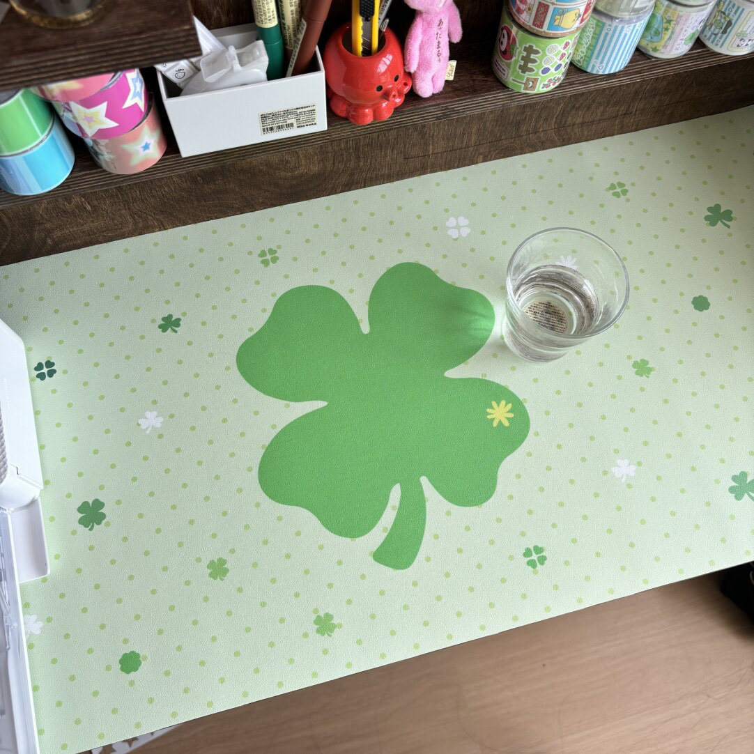 แผ่นรองเมาส์หนังลายใบโคลเวอร์ส - Desk Pad Leather Large บทวิจารณ์และราคา